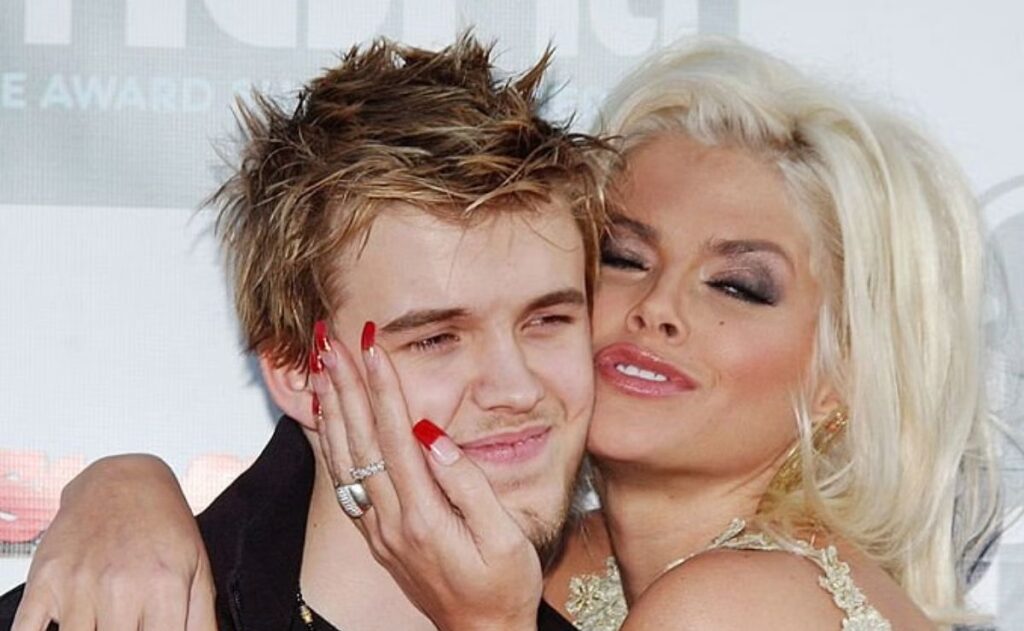 anna nicole smith son